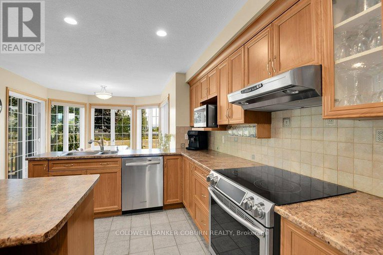 28886183/11229-lakeshore-drive/south-dundas-matilda-twp/south-dundas/ontario/K0E1K0_11