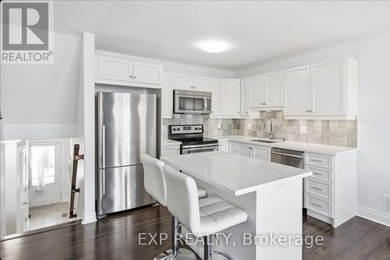 29590744/390-ann-street/almonte/mississippi-mills/ontario/K0A1A0_8