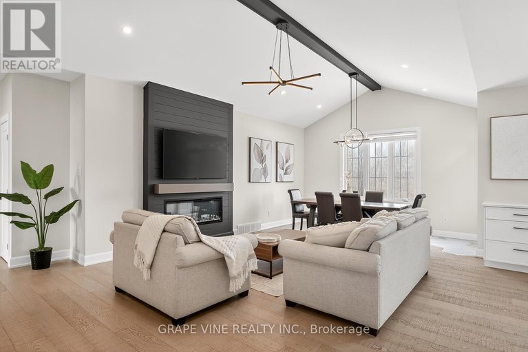 29432305/106-maplestone-drive/north-grenville-twp-kemptville-east/north-grenville/ontario/K0G1J0_9