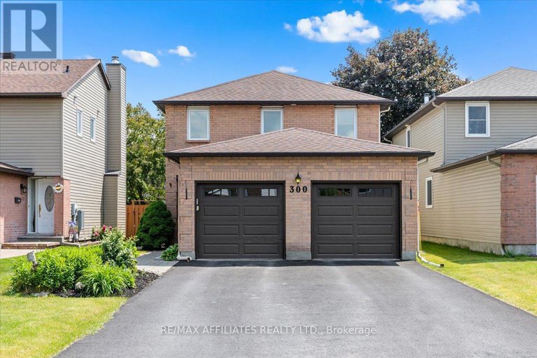 28458196/300-sylvie-terrace/bilberry-creekqueenswood-heights/ottawa/ontario/K1E3M2_35
