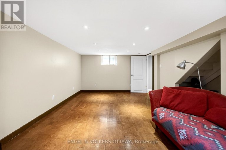 29674968/166-wesley-avenue/westborohampton-park/ottawa/ontario/K1Z7A1_29