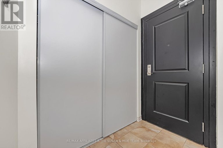 29295935/308-682-churchill-avenue-n/laurentianview/ottawa/ontario/K1Z5G5_13