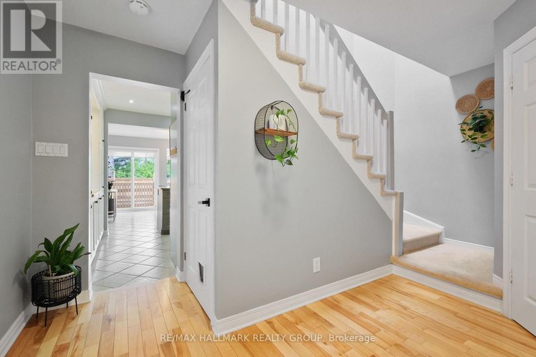 28342814/35-willow-glen-drive/bridlewood/ottawa/ontario/K2M1K8_17