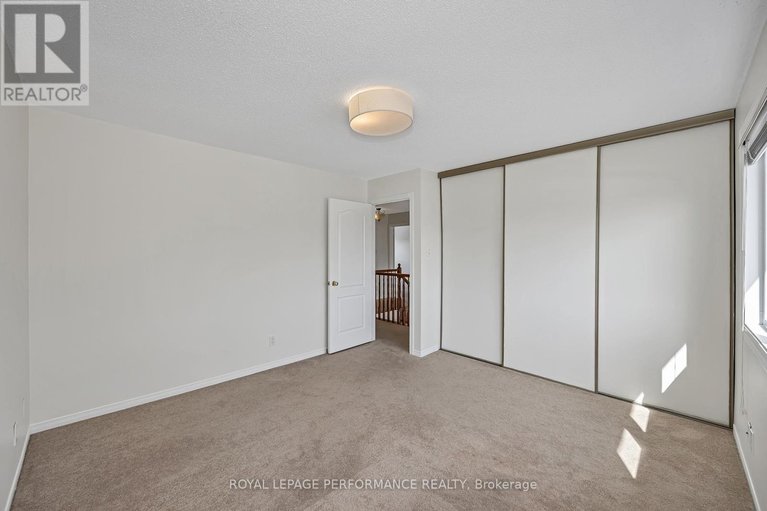 29648632/2023-rolling-brook-drive/orleans-village/ottawa/ontario/K1W1C9_23