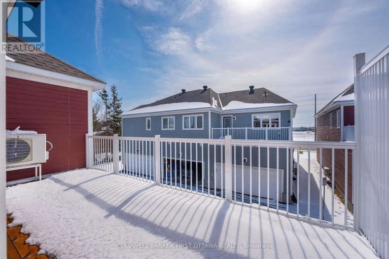 28161394/834-bascule-place/btwn-franktown-rd-fallowfield-rd/ottawa/ontario/K0A2Z0_32