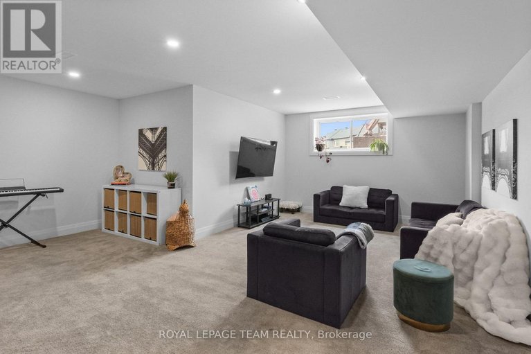 29642732/315-big-dipper-street/riverside-southgloucester-glen/ottawa/ontario/K4M0J2_39