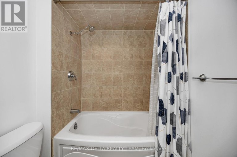 29400834/1006-200-besserer-street/sandy-hill/ottawa/ontario/K1N0A7_23