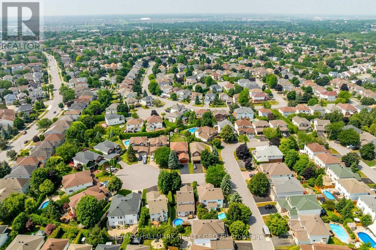 28620825/4-gros-morne-court/bridlewood/ottawa/ontario/K2M2W7_45