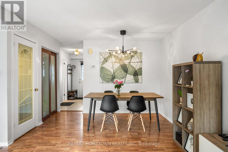 28783270/8b-sonnet-crescent/westcliffe-estates/ottawa/ontario/K2H8W6_9