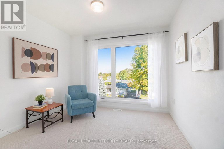28879505/2704-draper-avenue/redwood-park/ottawa/ontario/K2H0C4_21
