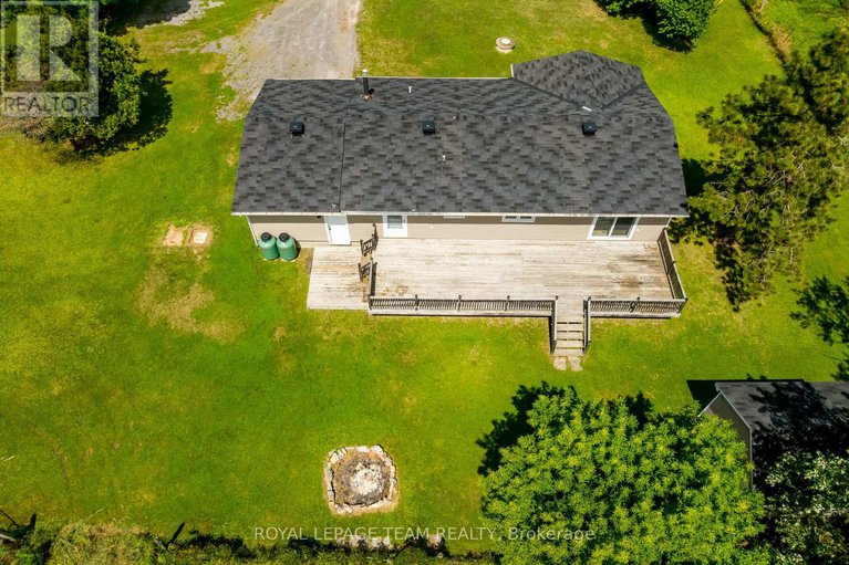 28642297/1234-kinburn-side-road/dunrobin/ottawa/ontario/K0A3M0_41