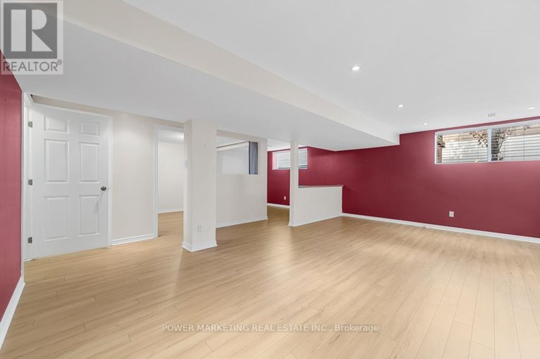 29407948/192-felicity-crescent/mer-bleuebradley-estatesanderson-park/ottawa/ontario/K1W0C2_25