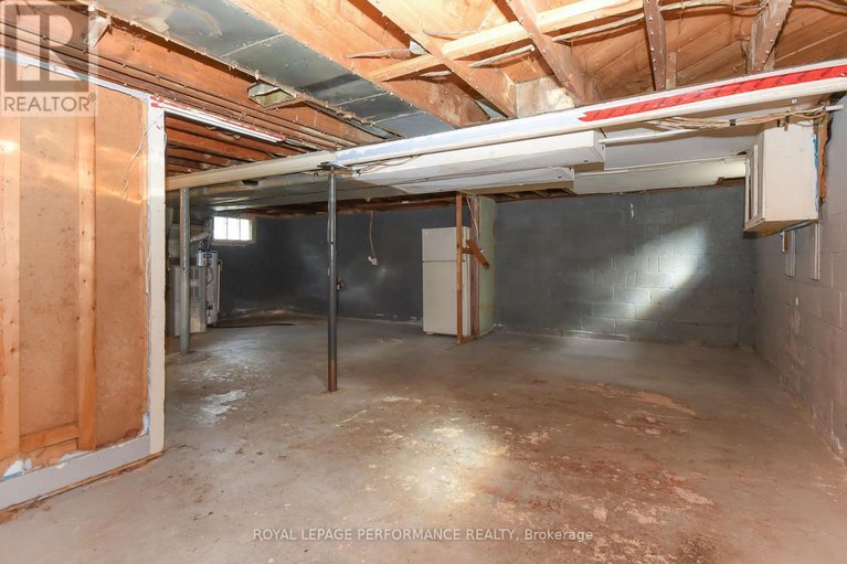 29565528/274-queen-mary-street/overbrookcastle-heights/ottawa/ontario/K1K1X2_31