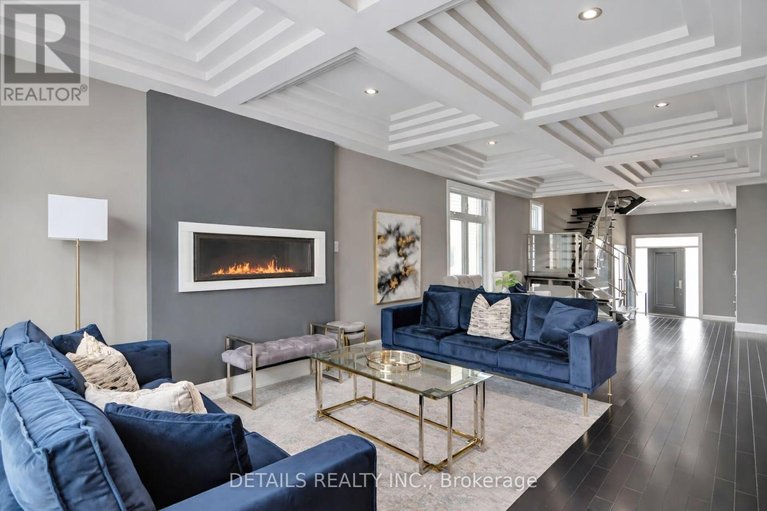 29448768/71-eleanor-drive/city-viewskylinefisher-heightsparkwood-hills/ottawa/ontario/K2E6A1_21