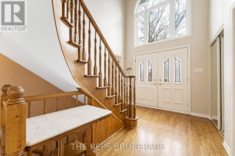 28336978/3062-upper-otterson-place/mooneys-bayrevelstoke/ottawa/ontario/K1V7B6_6