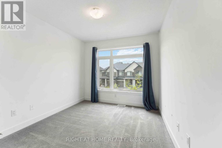 28436072/261-finsbury-avenue/stittsville-south/ottawa/ontario/K2S2Y2_11