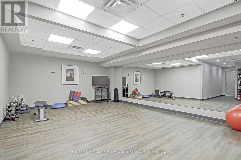 29476835/103-360-patricia-avenue/westboro-south/ottawa/ontario/K1Z0A8_32