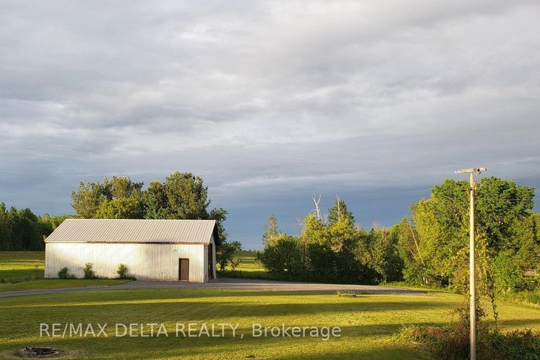 29619266/4001-champlain-street/clarencerockland-twp/clarence-rockland/ontario/K0A1E0_27