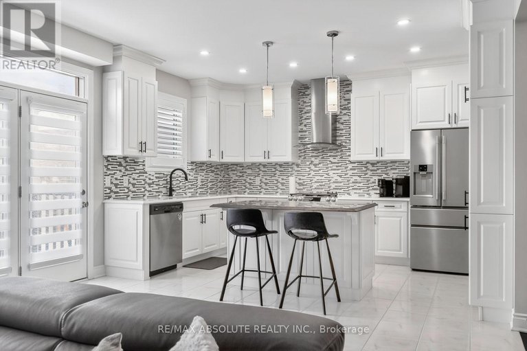 29303301/1008-manege-street/stittsville-south/ottawa/ontario/K2S0Y7_12