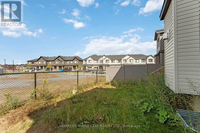 28816771/332-monticello-avenue/emerald-meadowstrailwest/ottawa/ontario/K2S2S5_29
