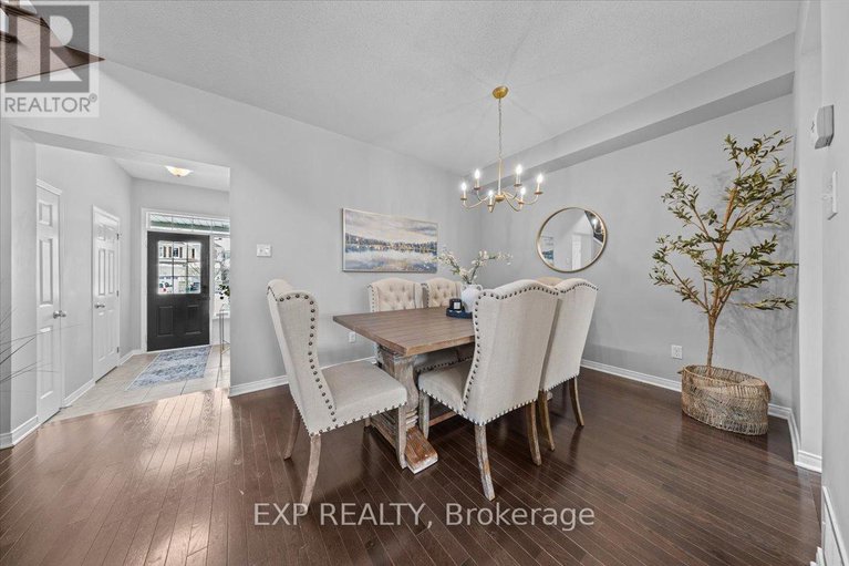 29428180/589-pepperville-crescent/emerald-meadowstrailwest/ottawa/ontario/K2M0E7_8