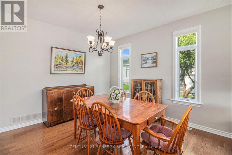 29437072/852-swallowtail-crescent/notting-hillsummerside/ottawa/ontario/K4A4M5_10