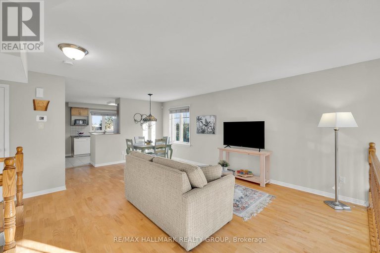 29228644/4-577-reardon-private/heron-gateindustrial-park/ottawa/ontario/K1V2K9_6