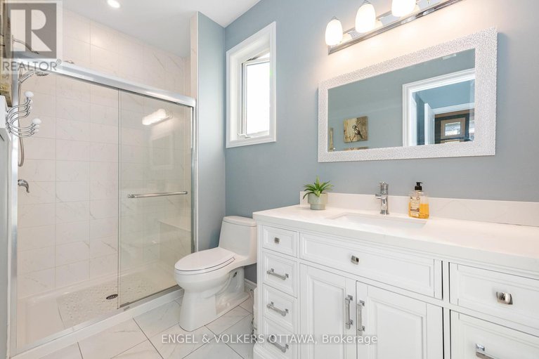 28975744/303-equinelle-drive/north-grenville-twp-kemptville-south/north-grenville/ontario/K0G1J0_16