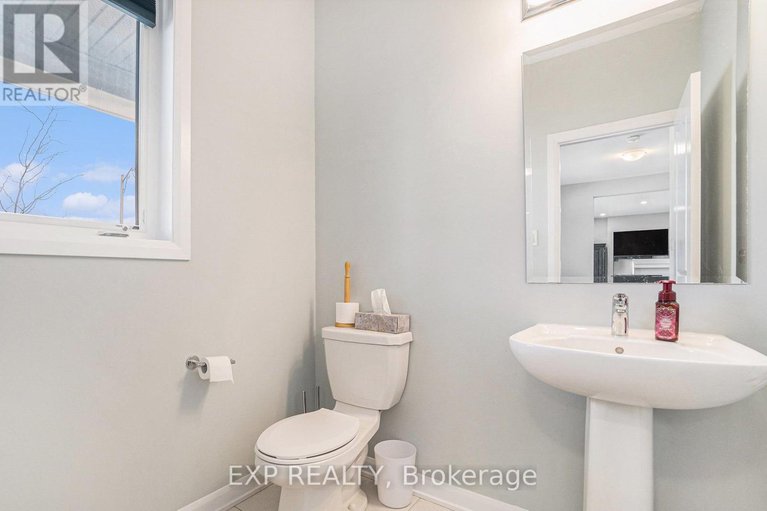28953712/796-cappamore-drive/half-moon-bay/ottawa/ontario/K2J6V6_23