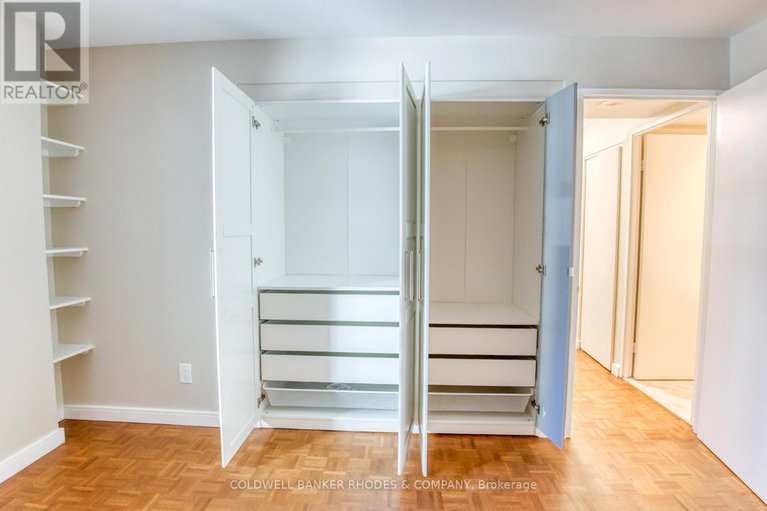 28904889/301-475-laurier-avenue-w/ottawa-centre/ottawa/ontario/K1R7X1_17