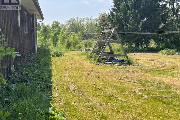 28461205/5296-panmure-road/pakenham/mississippi-mills/ontario/K0A2X0_7