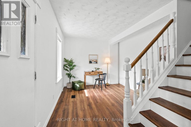 28925097/94-main-street/north-dundas-winchester-twp/north-dundas/ontario/K0A2R0_3