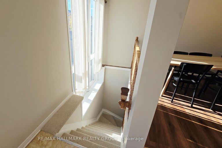 29047464/992-klondike-road/morgans-grantsouth-march/ottawa/ontario/K2K0C3_24