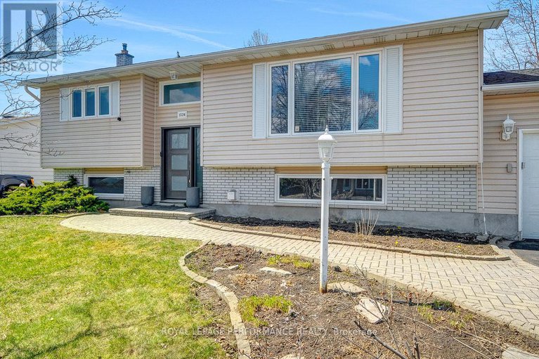 28209002/1524-beaconfield-street/bilberry-creekqueenswood-heights/ottawa/ontario/K1E1R5_37
