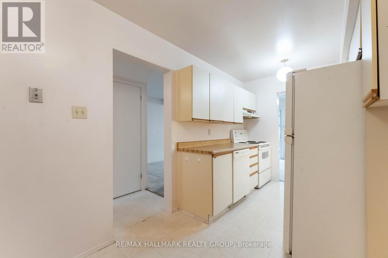 28859547/447-canotia-place/fallingbrookpineridge/ottawa/ontario/K4A2K1_15