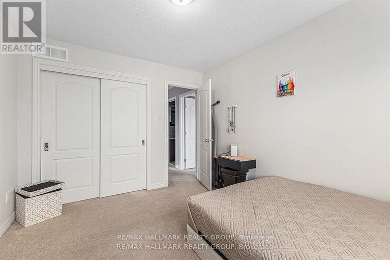 29053447/4220-kelly-farm-drive/blossom-parkkemp-parkfindlay-creek/ottawa/ontario/K1T0A5_24