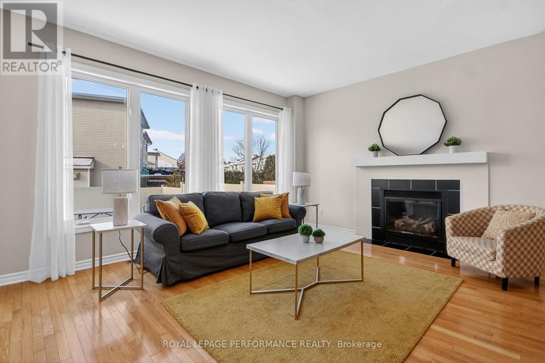 29164946/1910-schroeder-crescent/springridgeeast-village/ottawa/ontario/K4A4P8_10