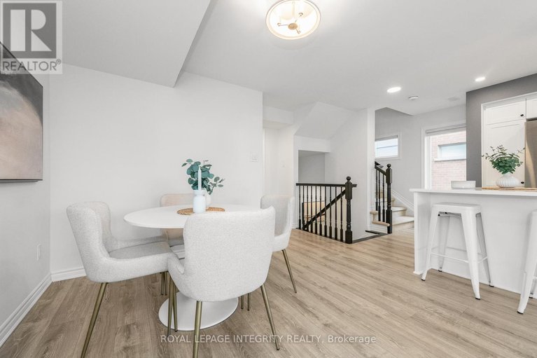 29626135/138-541-takamose-private/cfb-rockcliffe-and-area/ottawa/ontario/K1K5A5_7