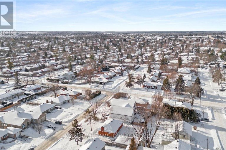 29664786/45-epworth-avenue/meadowlandsst-claire-gardens/ottawa/ontario/K2G2L8_21