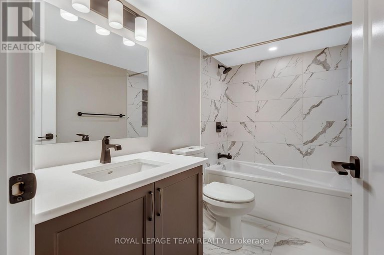 29616628/737-gamble-drive/village-of-russell/russell/ontario/K4R0G5_46