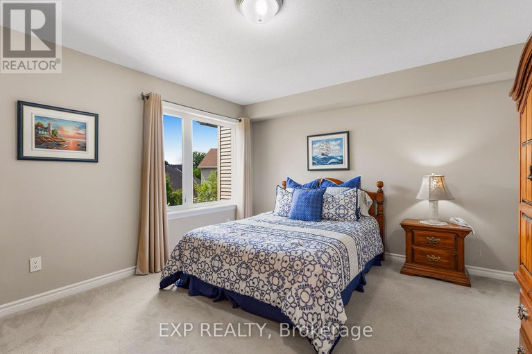 28589482/326-trailsedge-way/mer-bleuebradley-estatesanderson-park/ottawa/ontario/K1W0G6_20