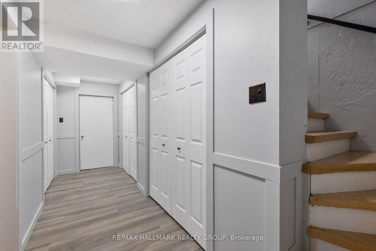 28552102/1430-royal-maple-drive/cumberland-ridge/ottawa/ontario/K4C1B5_34