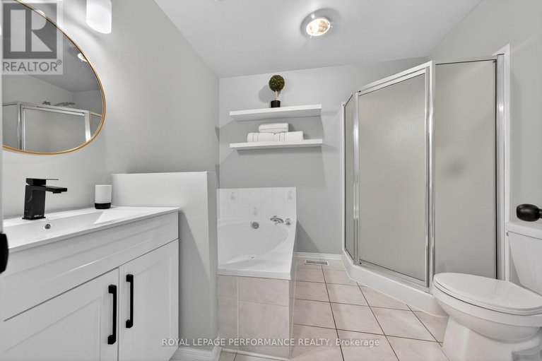 29662790/3835-crowsnest-avenue/quinterra/ottawa/ontario/K1V1K4_29