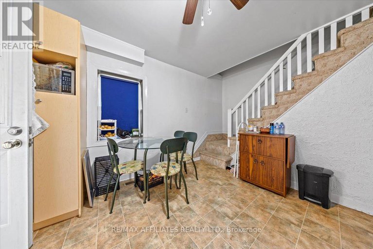 28601010/310-shakespeare-street/vanier/ottawa/ontario/K1L5M2_9