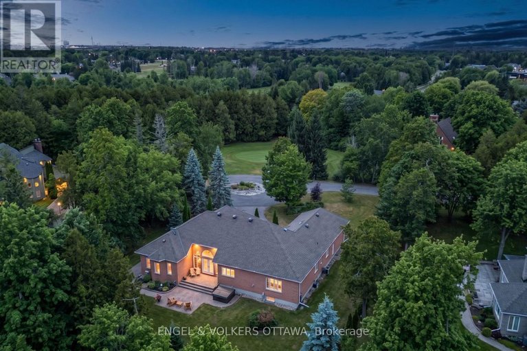 29633496/5-countryside-green/cedar-hillorchard-estates/ottawa/ontario/K2R1B5_41