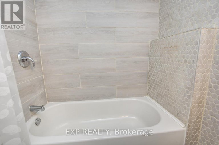 29293722/575-rathburn-lane/leitrim/ottawa/ontario/K1T0T3_44