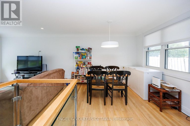 28559940/2204-utah-street/alta-vista/ottawa/ontario/K1H7W8_13