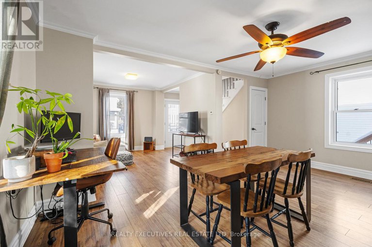 29293048/487-clarence-street/winchester/north-dundas/ontario/K0C2K0_9