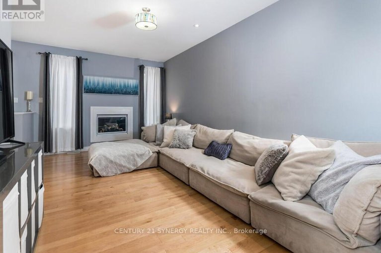 29507569/634-moorpark-avenue/emerald-meadowstrailwest/ottawa/ontario/K2M0H8_5