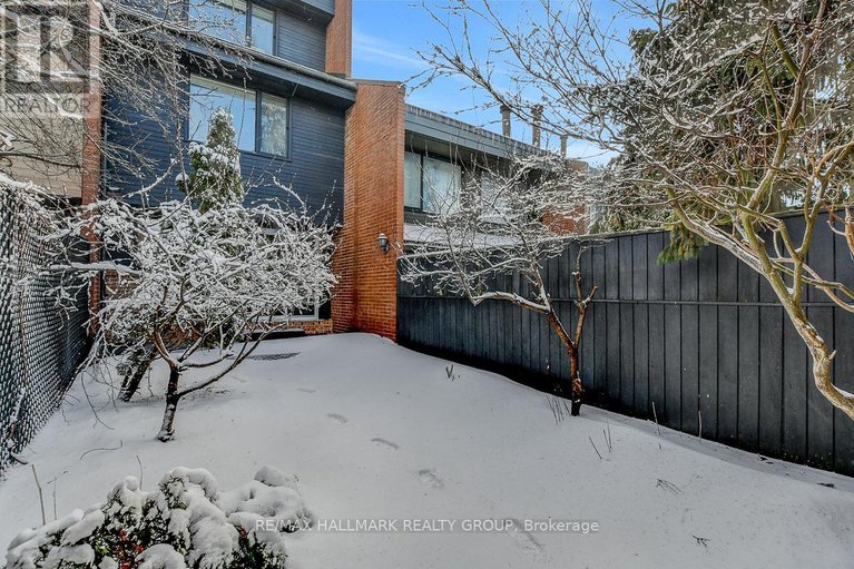 29492745/261-bruyere-street/lower-town/ottawa/ontario/K1N5E5_39